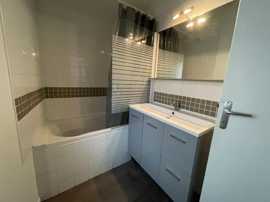 2 A 3 Min A Pied De La * Saint-Valery-en-Caux